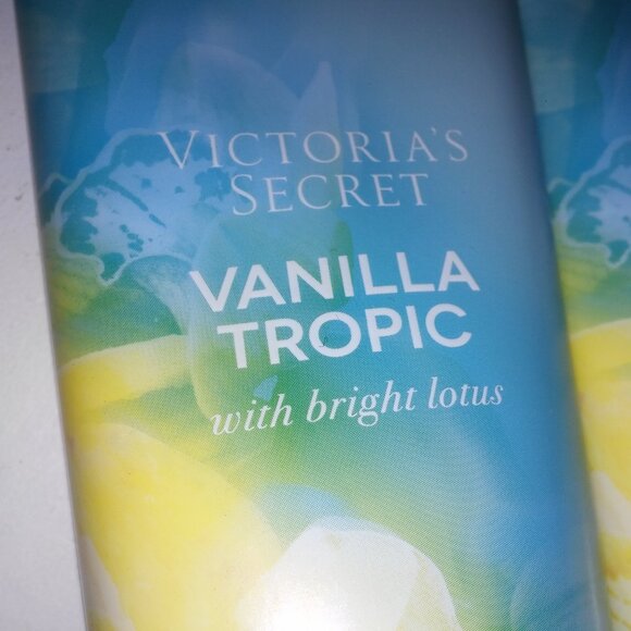 Set of 3 Victoria Secret Fragrance Body Lotion Vanilla Tropic Full Size 8oz Each - Picture 3 of 6